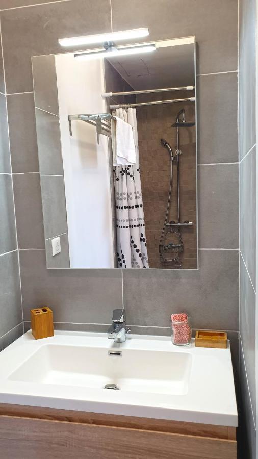 לה סאלין לה ביינס Appartement Etamine, L'Ermitage Les Bains, Proche Du Lagon Pour 6 Personnes מראה חיצוני תמונה